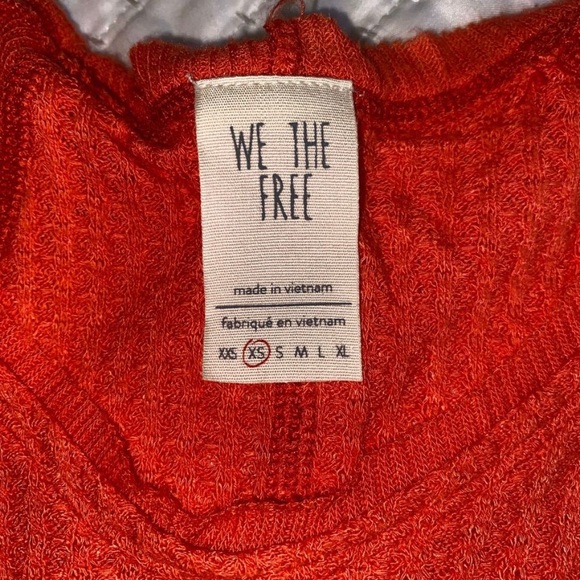 FREE PEOPLE TOP - Picture 2 of 2